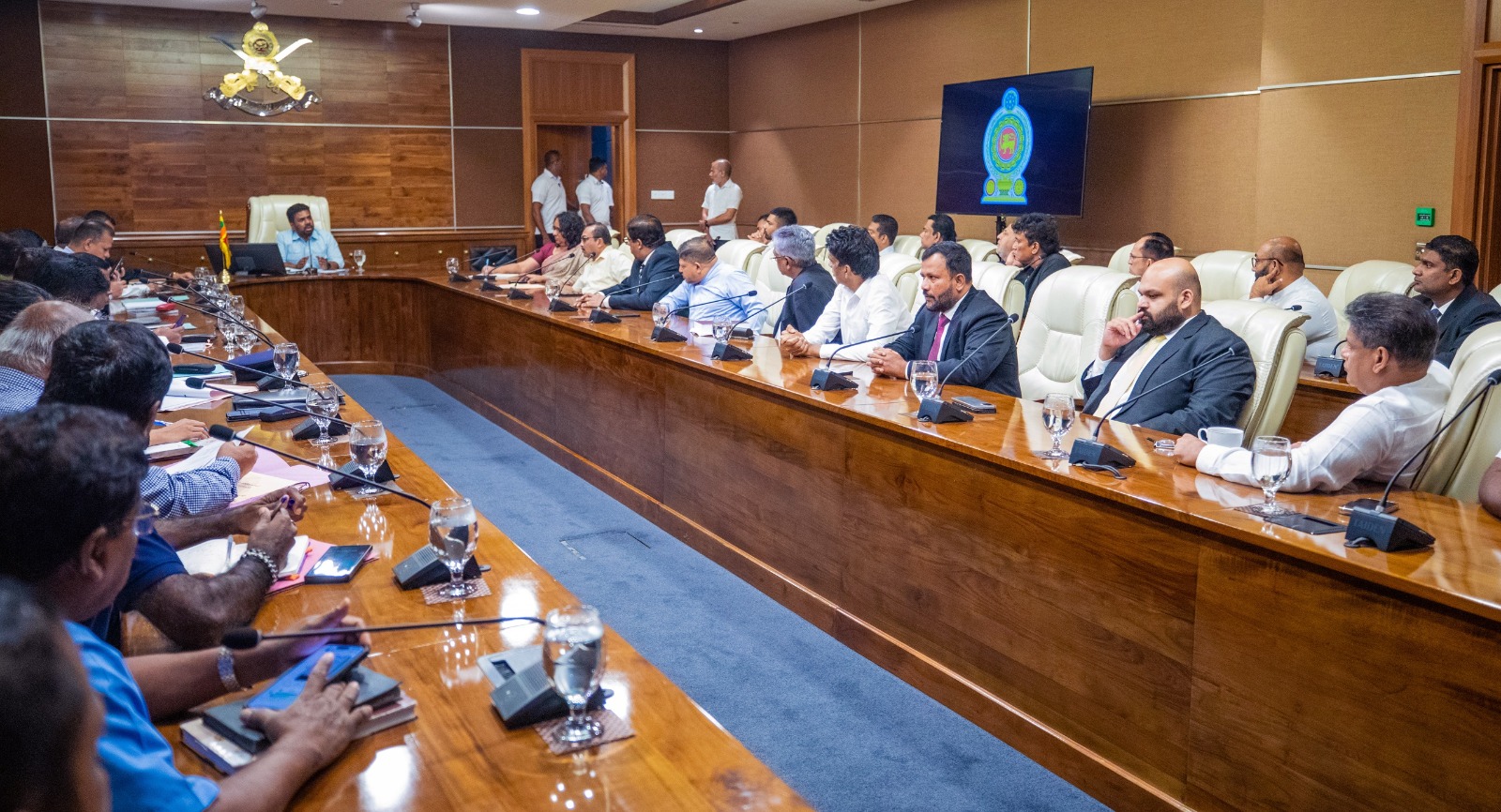 WhatsApp_Image_2025-11-28_at_15.19.59__2