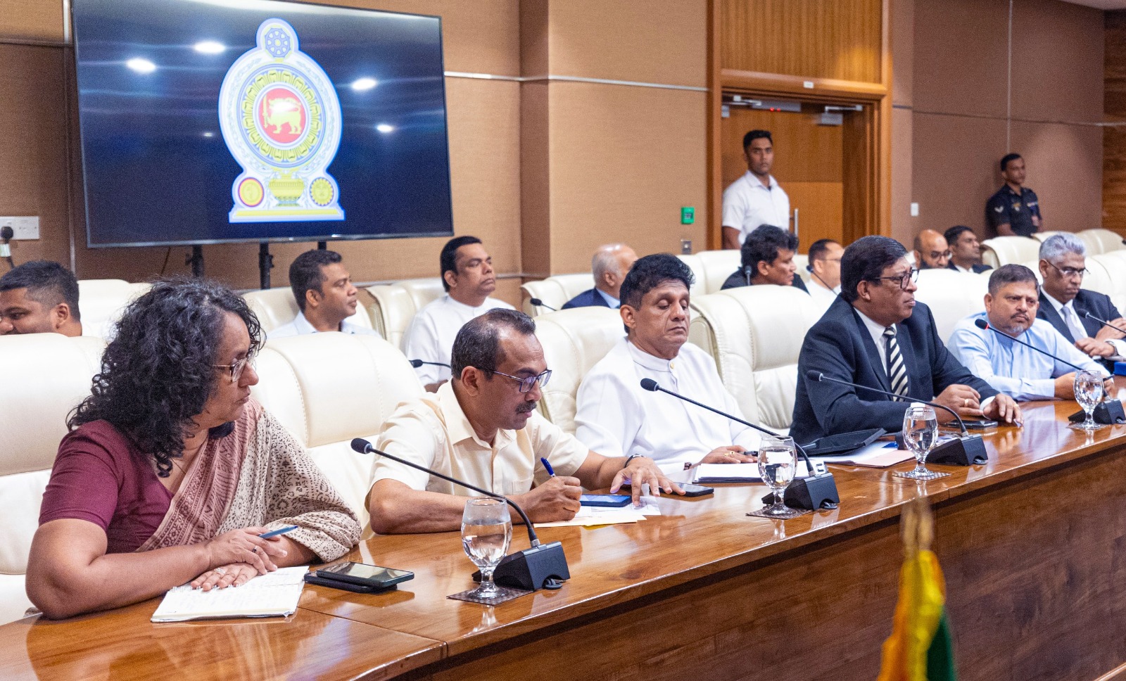 WhatsApp_Image_2025-11-28_at_15.19.58__1