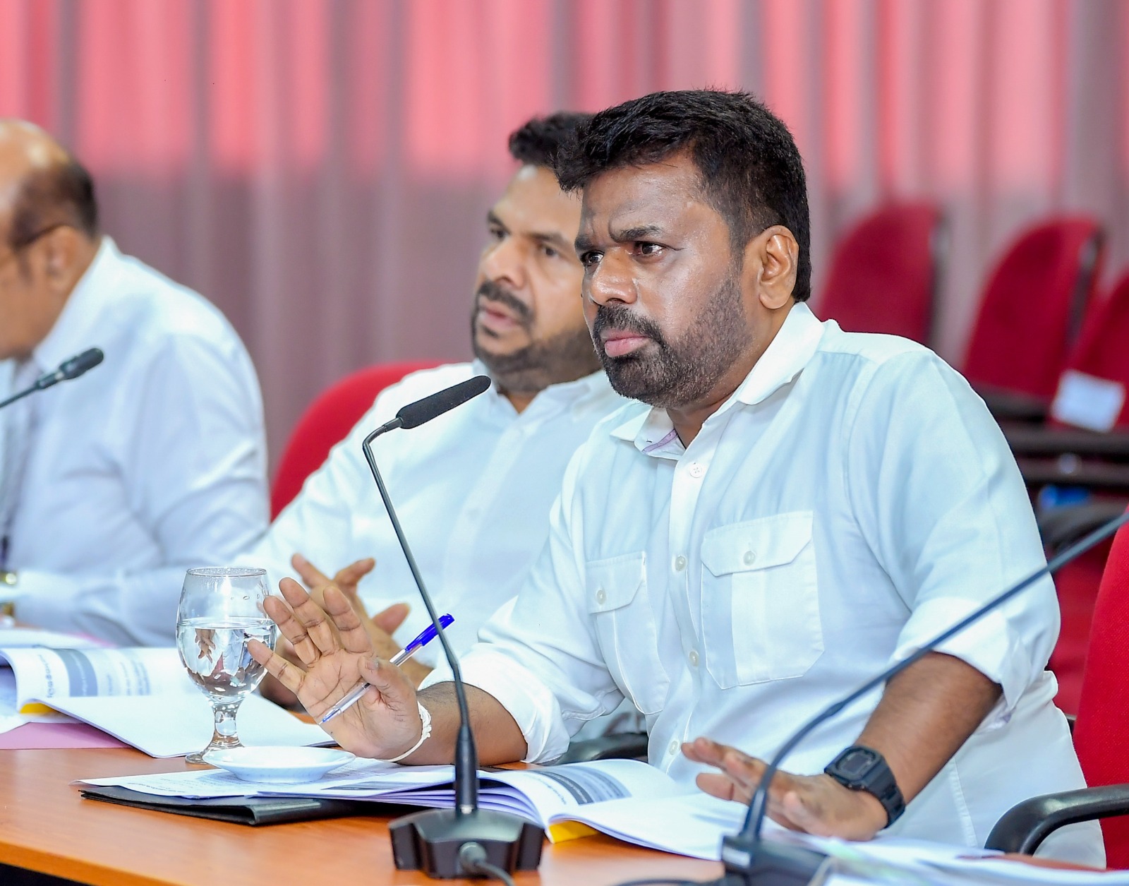 WhatsApp_Image_2025-12-07_at_20.34.39_49