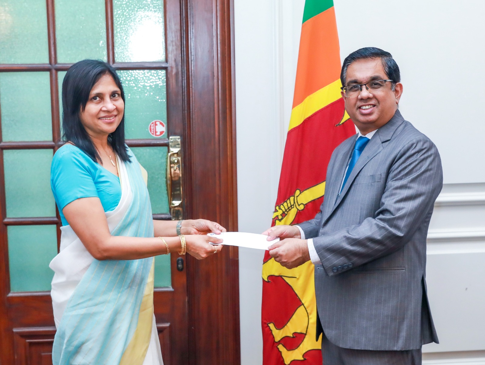 WhatsApp_Image_2025-12-11_at_19.51.27.jp