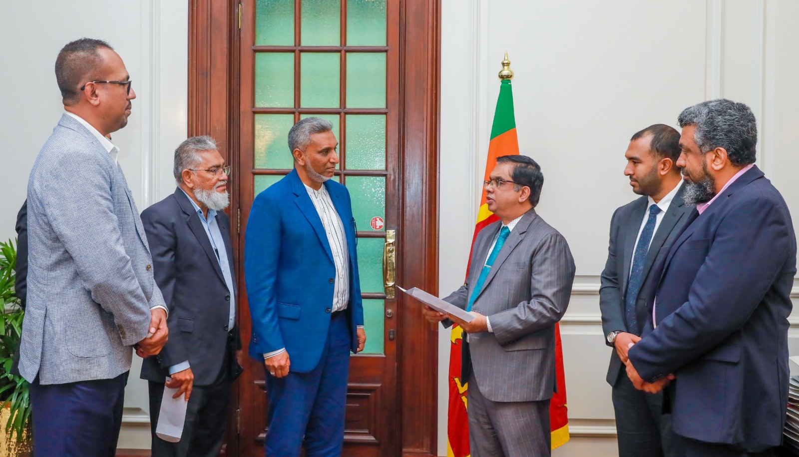 WhatsApp_Image_2025-12-13_at_10.12.13.jp