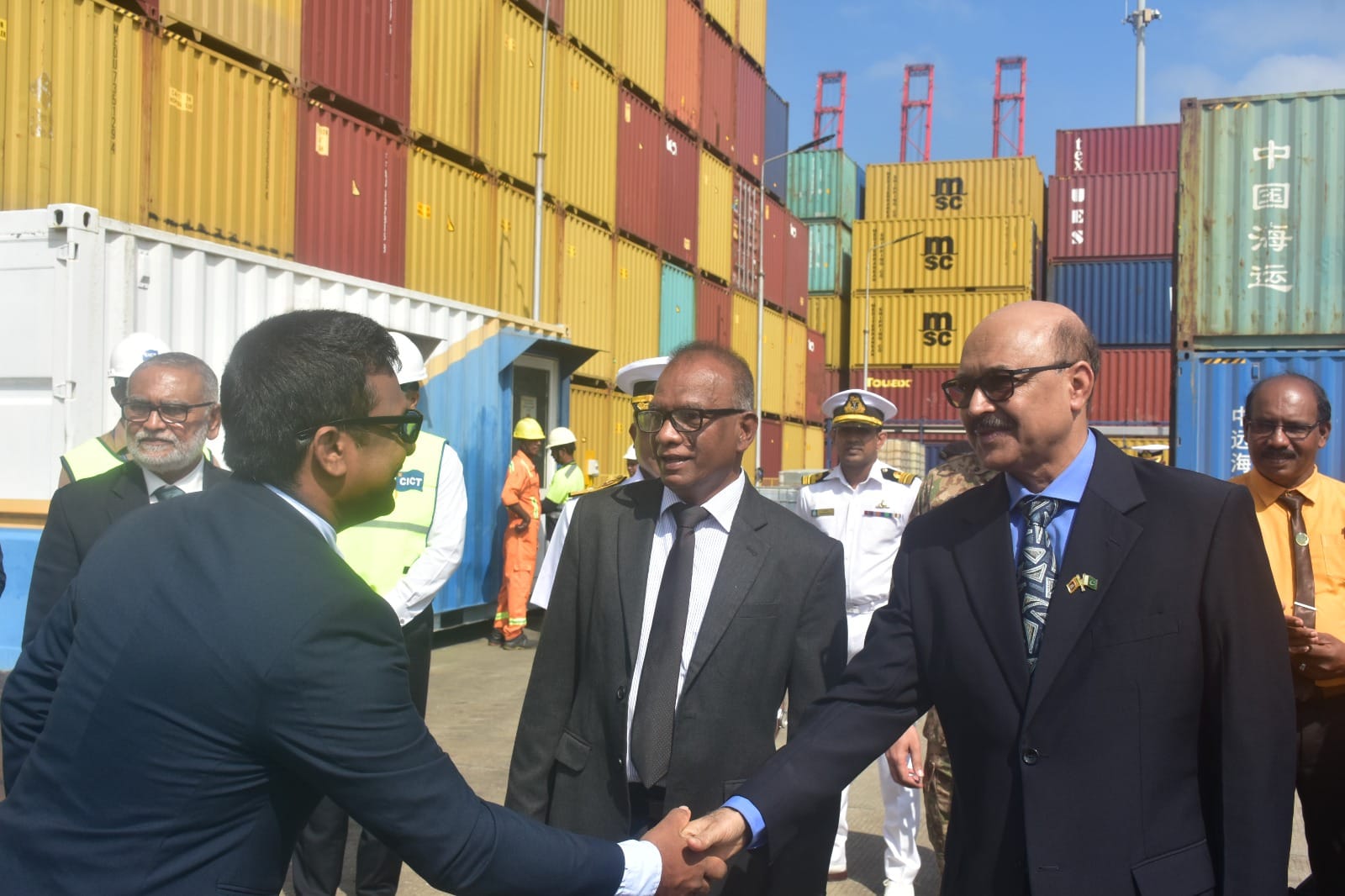 WhatsApp_Image_2025-12-15_at_15.07.35.jp