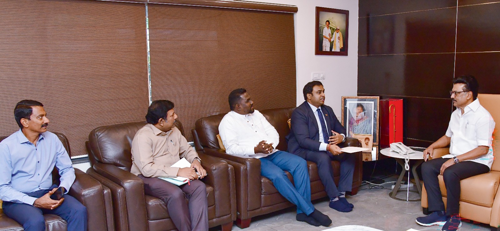 WhatsApp_Image_2025-12-19_at_18.23.177.j