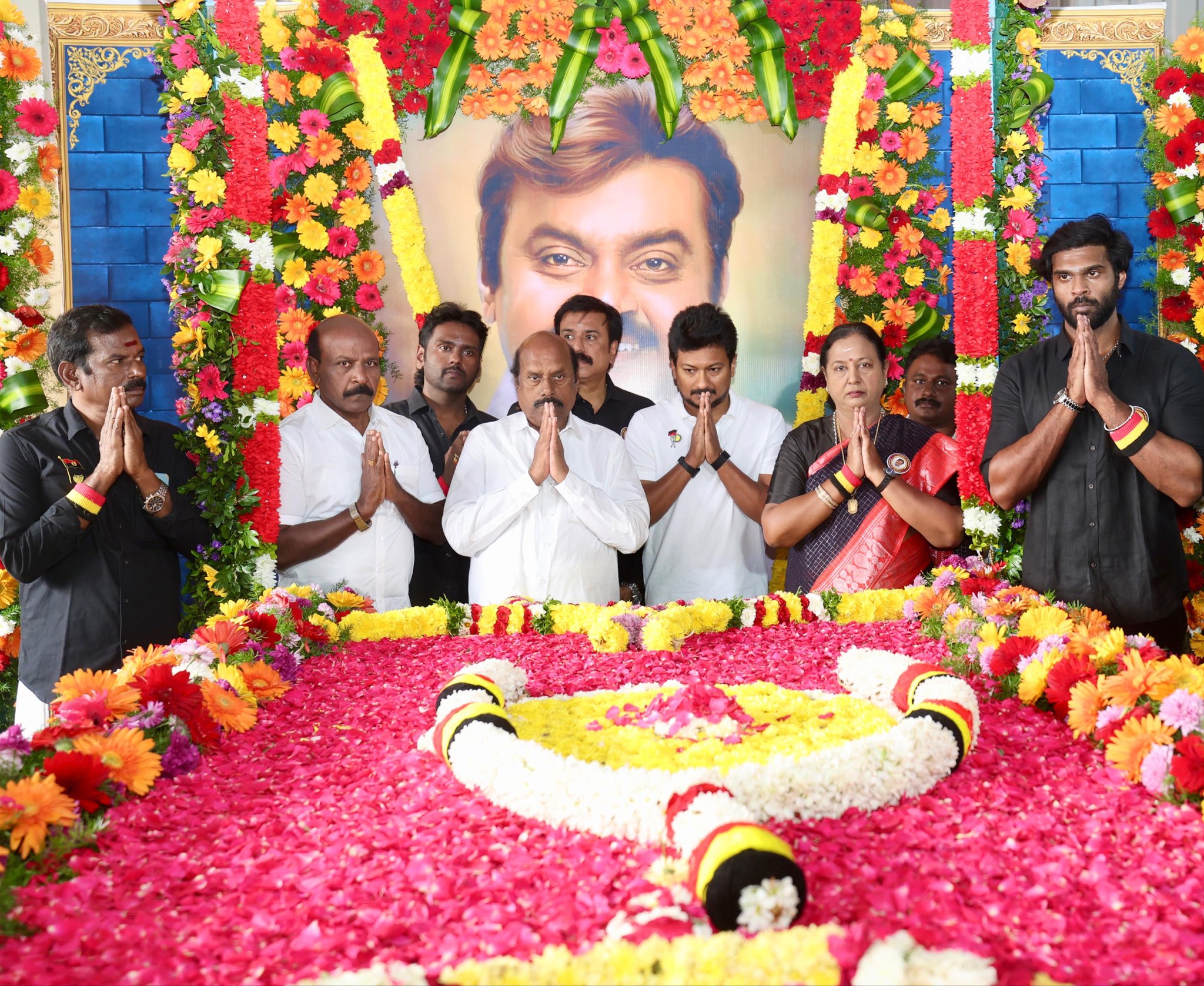 ci_291225_political.jfif