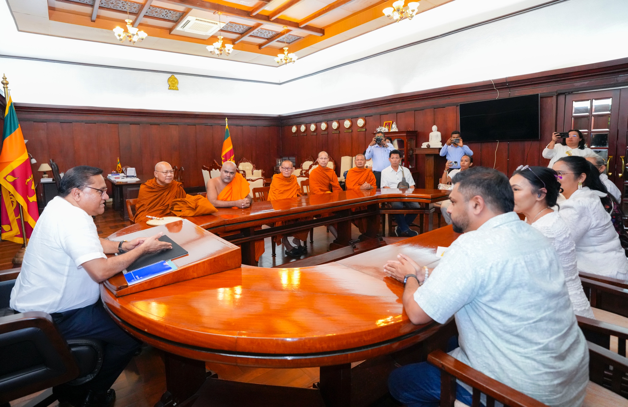 WhatsApp_Image_2026-03-14_at_14.31.25.jp